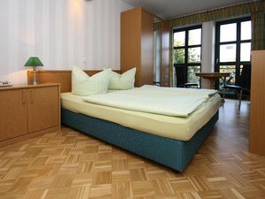 23314991-Ferienwohnung-4-Tanne-300x225-3