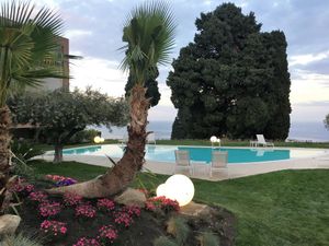 22441687-Ferienwohnung-4-Taormina-300x225-3