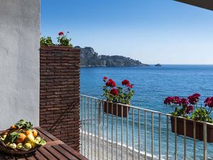 19119163-Ferienwohnung-2-Taormina-300x225-2