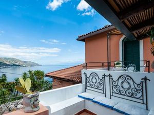 23660386-Ferienwohnung-3-Taormina-300x225-3