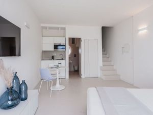 23674346-Ferienwohnung-2-Taormina-300x225-4