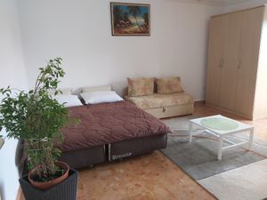 23929661-Ferienwohnung-6-Tar-300x225-1