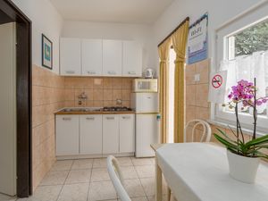 23929666-Ferienwohnung-3-Tar-300x225-3