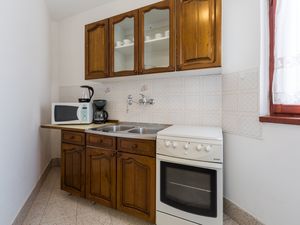 19126920-Ferienwohnung-5-Tar-300x225-5