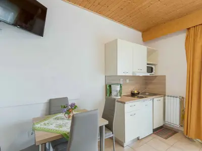 Ferienwohnung für 3 Personen (30 m²) in Tar 3/10