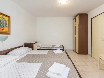 Ferienwohnung für 3 Personen (30 m²) in Tar 7/10