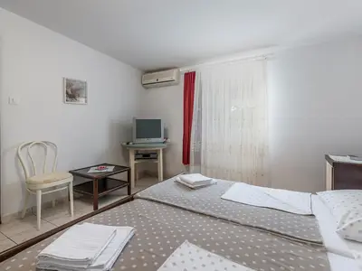 Ferienwohnung für 3 Personen (30 m²) in Tar 8/10