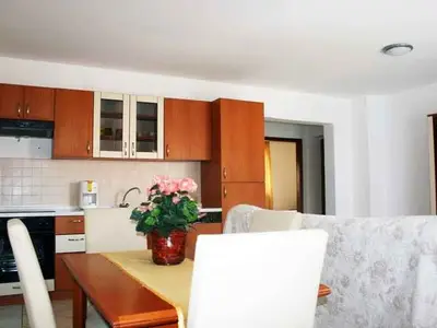Ferienwohnung für 5 Personen (60 m²) in Tar 3/10