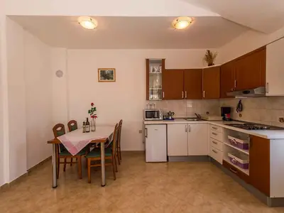 Ferienwohnung für 4 Personen (53 m²) in Tar 9/10