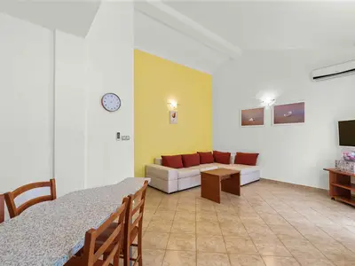 Ferienwohnung für 4 Personen (53 m²) in Tar 9/10