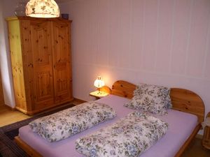 6940478-Ferienwohnung-5-Tarasp-300x225-1