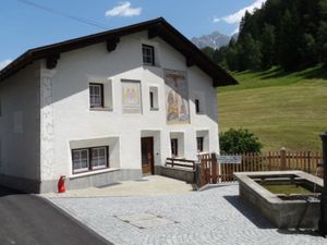 23837535-Ferienwohnung-4-Tarasp-300x225-0