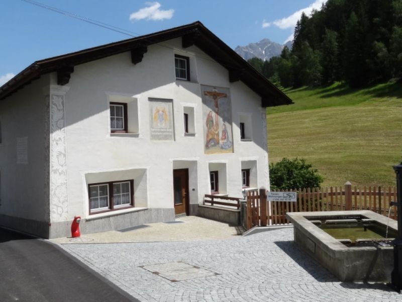 23837535-Ferienwohnung-4-Tarasp-800x600-0