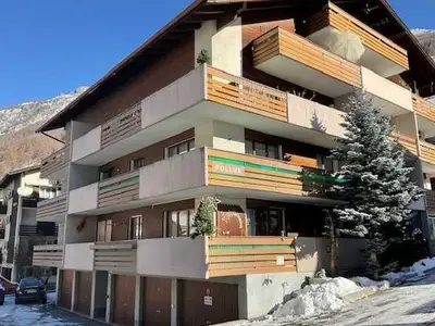 Ferienwohnung für 3 Personen (56 m²) in Täsch 1/10