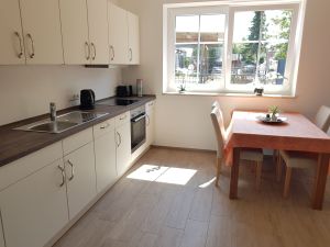 23898562-Ferienwohnung-4-Tating-300x225-3