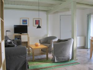 23898711-Ferienwohnung-4-Tating-300x225-2