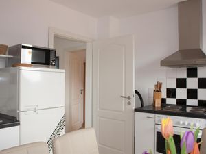 19129982-Ferienwohnung-4-Tating-300x225-3