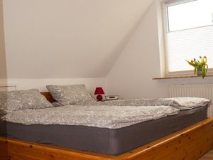 19129982-Ferienwohnung-4-Tating-300x225-4