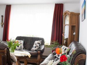 19129981-Ferienwohnung-4-Tating-300x225-5