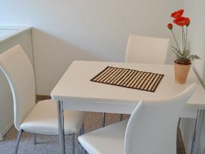 19273331-Ferienwohnung-3-Tating-300x225-2