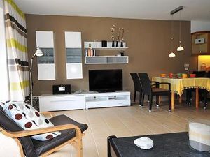 18588233-Ferienwohnung-4-Tating-300x225-2