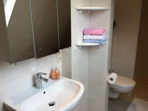 18587711-Ferienwohnung-2-Tating-300x225-3