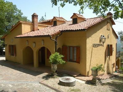 Haus und Ferienwohnung Villa Macine 6, Eingang.