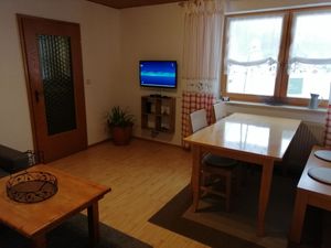 1299430-Ferienwohnung-5-Teisendorf-300x225-3