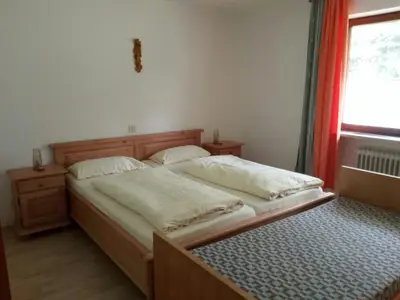 Schlafzimmer 2