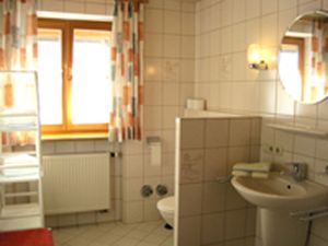 92999-Ferienwohnung-4-Teisendorf-300x225-5