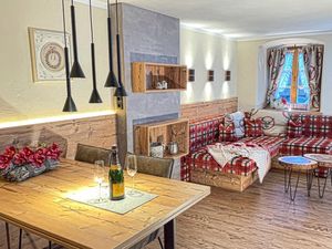 18381239-Ferienwohnung-5-Telfes im Stubai-300x225-2