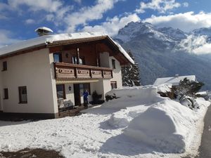 24009284-Ferienwohnung-7-Telfes im Stubai-300x225-3