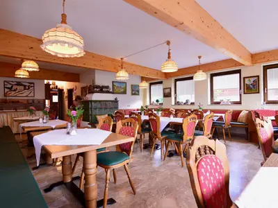Frühsticksraum 16