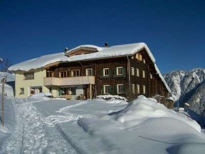 Ferienwohnung BioHof Casutt - Ansicht Winter