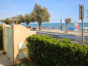 23837319-Ferienwohnung-8-Terracina-300x225-2