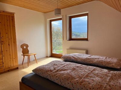 Schlafzimmer mit Blick zum Westbalkon