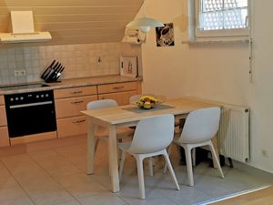 23952909-Ferienwohnung-5-Tettnang-300x225-2