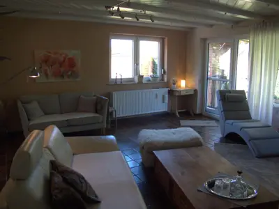 Wohnzimmer Bild 2