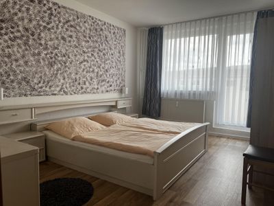 2. Schlafzimmer