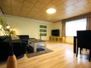 21678225-Ferienwohnung-4-Thale-300x225-2