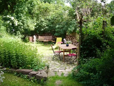 Garten mit Terrasse