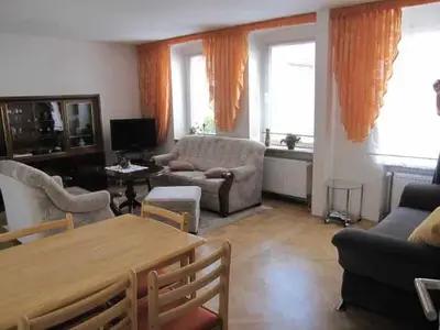 Wohnzimmer mit Essecke