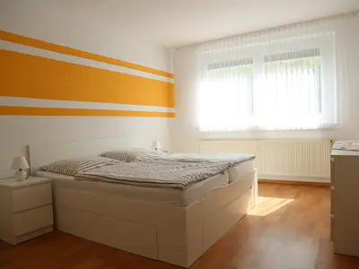 Schlatzimmer rechts