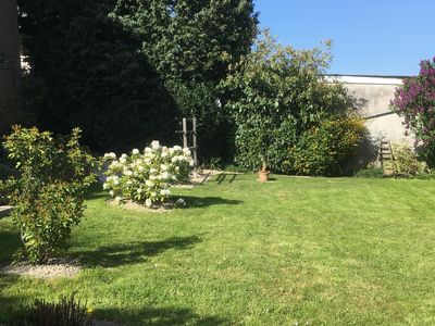 Garten direkt vor der Terrasse