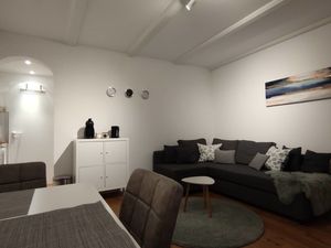 24028165-Ferienwohnung-4-Thalfang-300x225-2