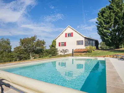 PoolOfHouse