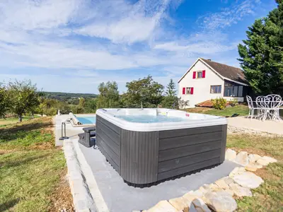 PoolOfHouse