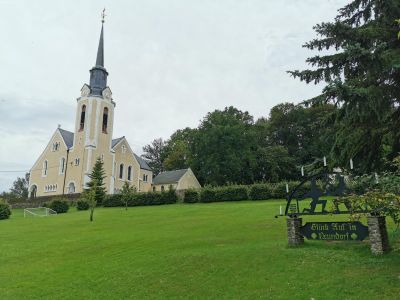 Kirche in Neundorf