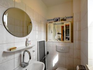 18947567-Ferienwohnung-5-Thiessow-300x225-5