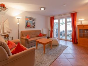 23911504-Ferienwohnung-2-Thiessow-300x225-2